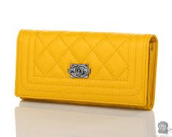 Жёлтый кошелёк